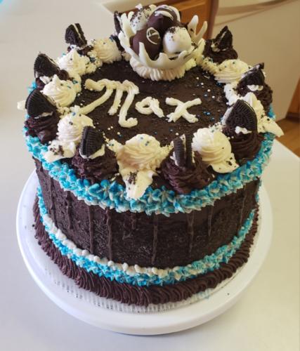 GF-Chocolate-Cake-with-Chocolate-Sandwich-Cookie-Filling